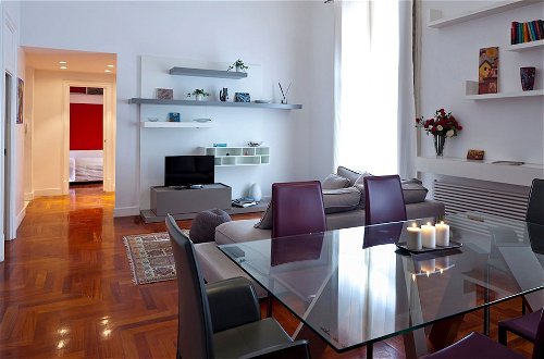 Photo 16 - Elegant Apartment At Chiaia By Wonderful Italy