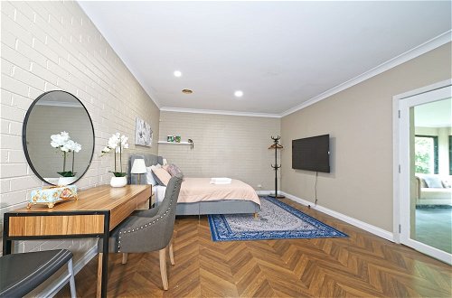 Foto 11 - Charming 6 BRM Villa in Melbourne East