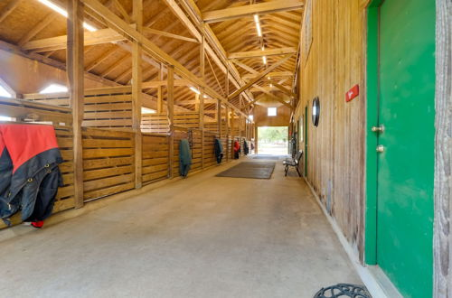 Foto 7 - Spicewood Ranch Cabin w/ Deck, Barn Access