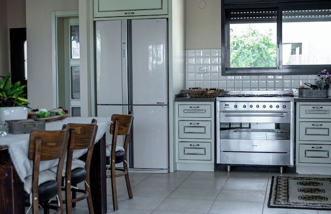 Artistic Vac Villa w pool by Sea N' Rent - Foto 24