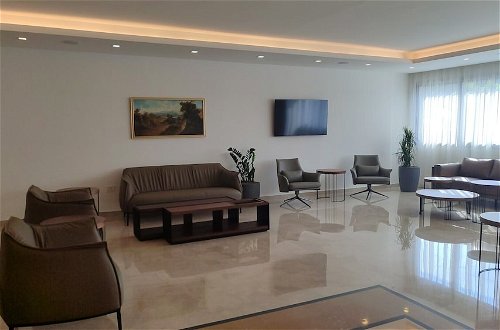 Photo 5 - Particulier-Serviced Apartments