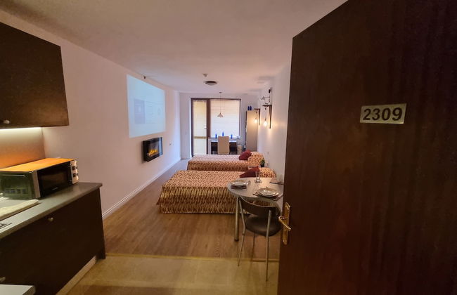 Mountain Paradise 2 - Quiet Cosy Studio - Balcony, Wifi - Foto 5