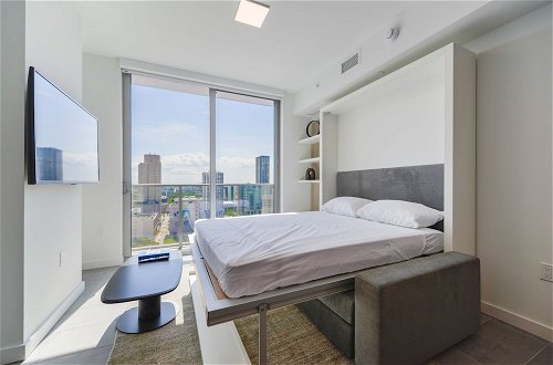 Photo 7 - Amazing Downtown Apt with good view