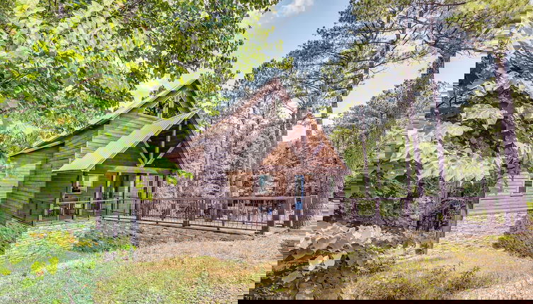 Photo 1 - Cozy Cabin w/ Hot Tub ~ 5 Mi to Broken Bow Lake