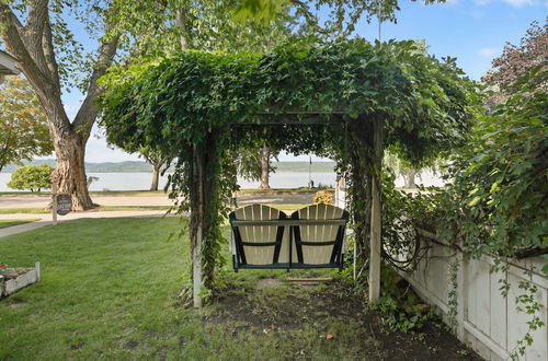 Photo 14 - Lake Pepin Waterfront Cottage - Steps to Beach