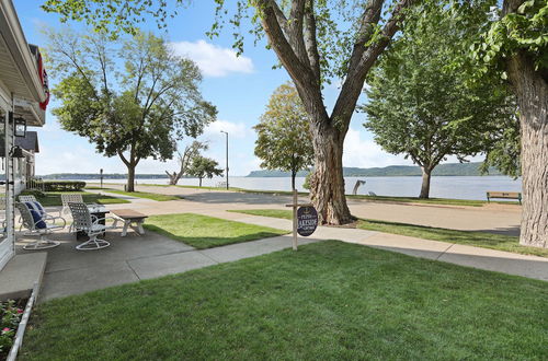 Photo 18 - Lake Pepin Waterfront Cottage - Steps to Beach