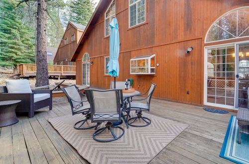 Foto 10 - Rustic Truckee Cabin Retreat w/ Community Pool