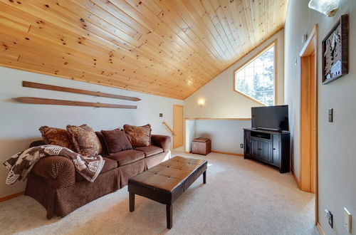 Photo 33 - Rustic Truckee Cabin Retreat w/ Community Pool