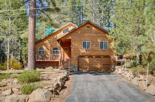 Photo 37 - Rustic Truckee Cabin Retreat w/ Community Pool