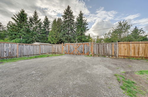 Photo 17 - Cozy Tacoma Getaway w/ Shared Grill & Hot Tub