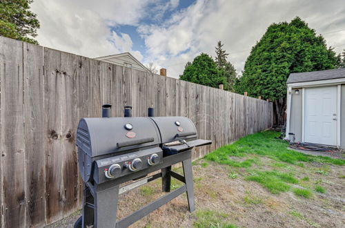 Photo 9 - Cozy Tacoma Getaway w/ Shared Grill & Hot Tub