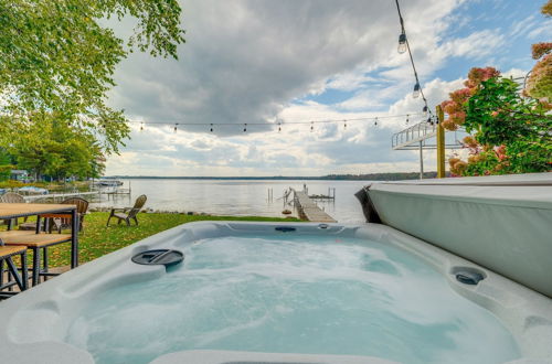 Photo 11 - Kalkaska Retreat: Private Hot Tub, Dock, Fireplace