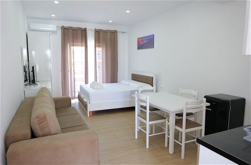 Foto 2 - Lux Apartments