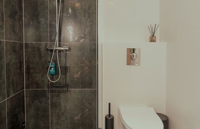 Experience Luxury Living With A Great View - Photo 19