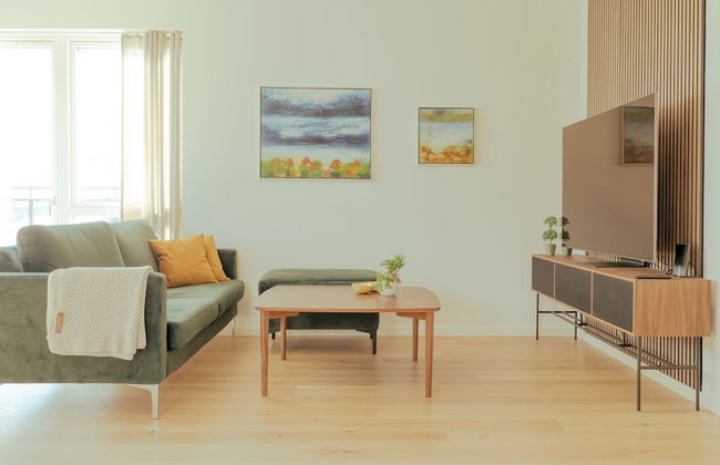 Experience Luxury Living With A Great View - Photo 11