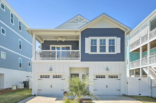 Photo 29 - Bright Coastal Abode With Porch & Beach Access