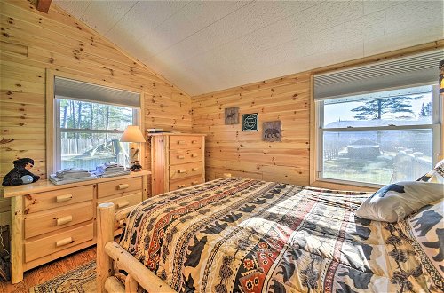 Foto 3 - Cozy Speculator Cottage ~ 2 Miles to Ski Resort