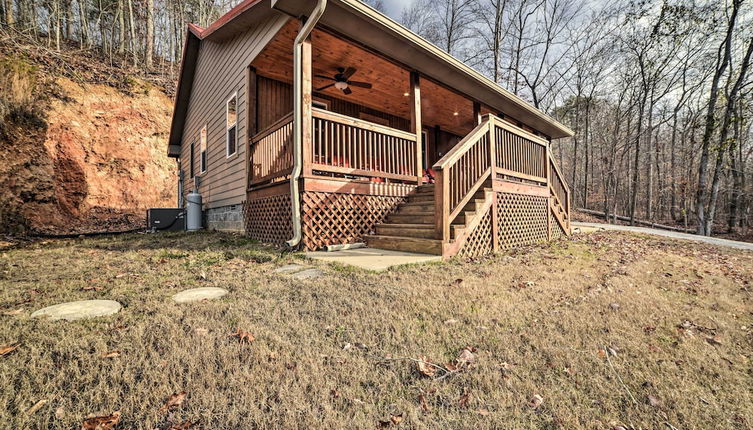 Foto 1 - Cozy Waverly Cabin w/ Fireplace & Deck