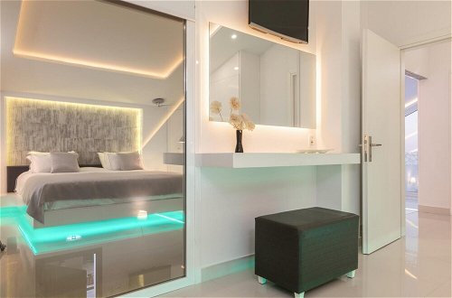 Foto 39 - Luxury Villa Cavo Mare Thalassa With Private Pool Jacuzzi