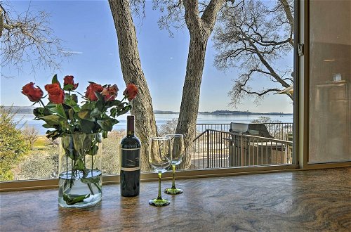 Foto 39 - 'casa D'amore': Extravagant Lakefront Villa