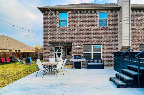 Photo 31 - Spacious Ennis Home w/ Swim Spa & Theater