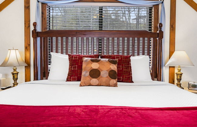 Skipjack Cottage Branson - Photo 2