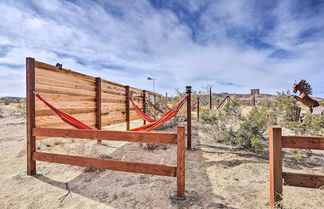 Photo 3 - Desert Escape - Hot Tub, Fire Pit & Grill