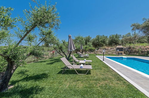 Foto 7 - Villa Guinevere-with Private Pool