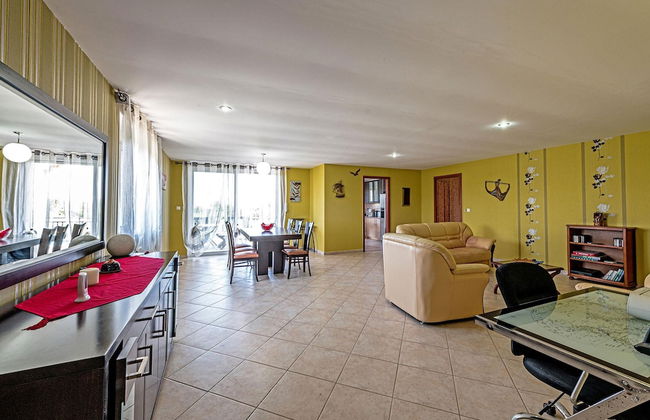 Villa Guinevere-with Private Pool - Foto 17