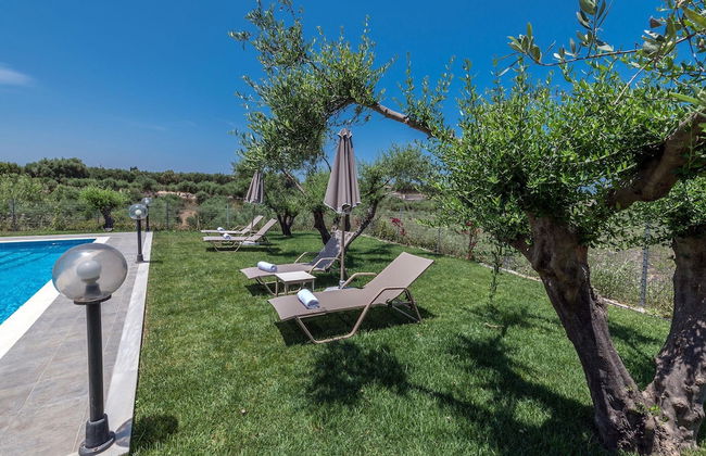 Villa Guinevere-with Private Pool - Foto 14