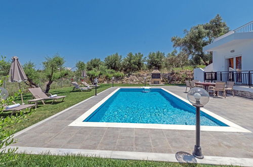 Foto 4 - Villa Guinevere-with Private Pool