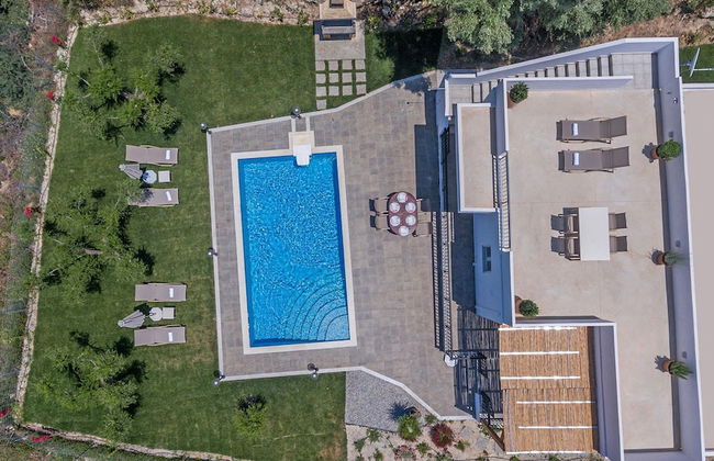 Villa Guinevere-with Private Pool - Foto 37