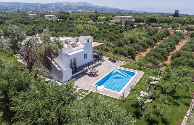 Villa Guinevere-with Private Pool - Foto 1