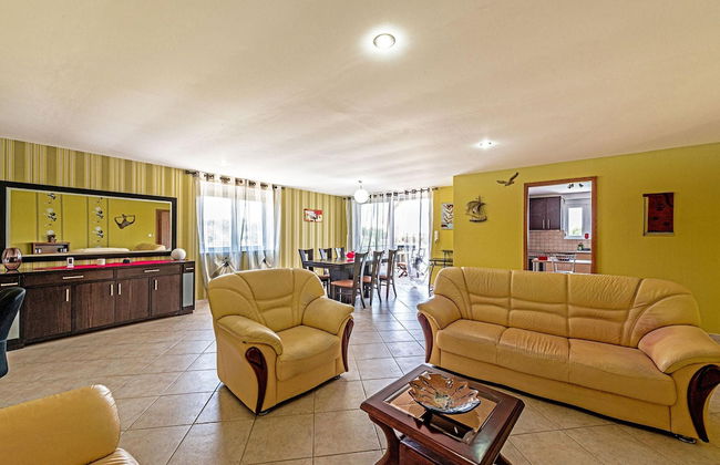 Villa Guinevere-with Private Pool - Foto 18