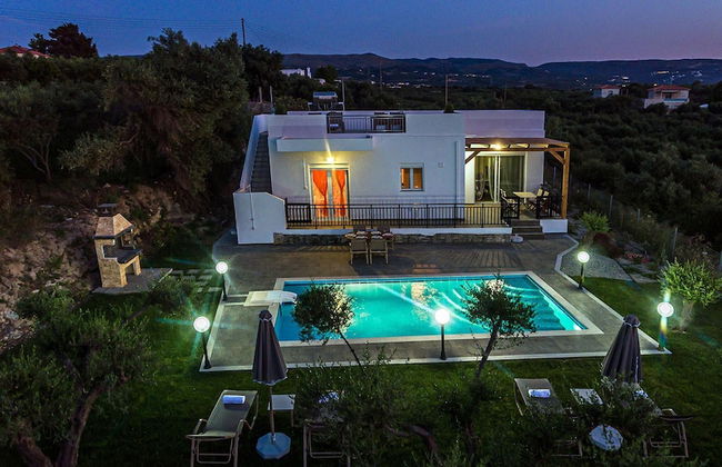 Villa Guinevere-with Private Pool - Foto 13