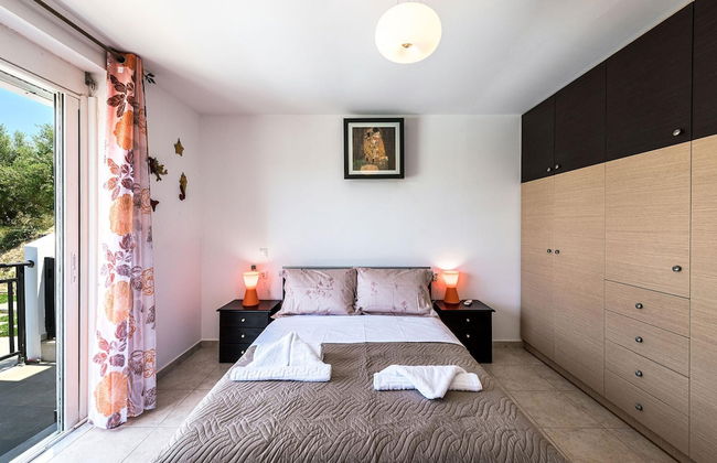 Villa Guinevere-with Private Pool - Foto 22