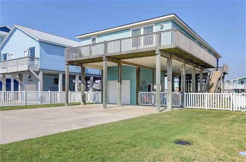 Photo 6 - Stilted Galveston Vacation Home w/ Canal Views