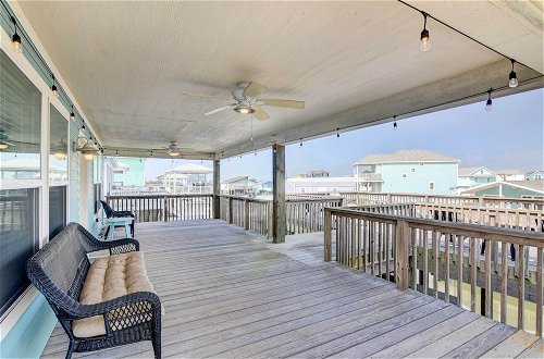 Photo 21 - Stilted Galveston Vacation Home w/ Canal Views
