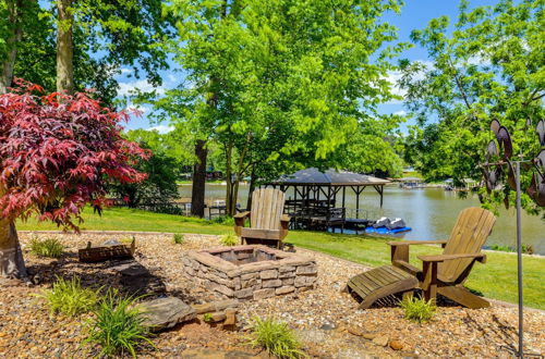 Photo 10 - Lake Norman House Rental w/ Boat Dock + Fire Pit