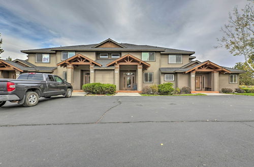 Photo 10 - Charming Redmond Townhome w/ Resort Amenities