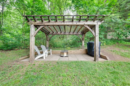 Photo 18 - Cottage w/ Hot Tub & Fire Pit By Mahantango Creek