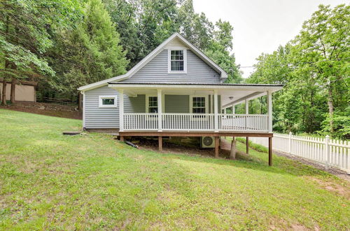 Photo 28 - Cottage w/ Hot Tub & Fire Pit By Mahantango Creek