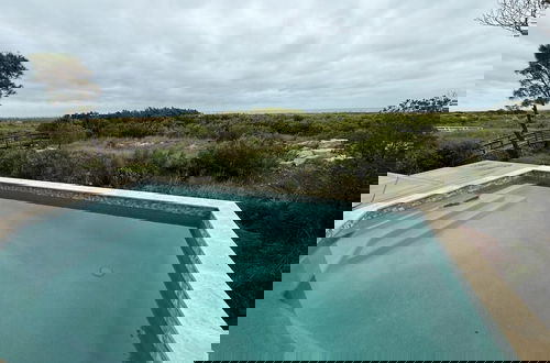 Foto 3 - Sprawling Ocean View Home With Massive Deck
