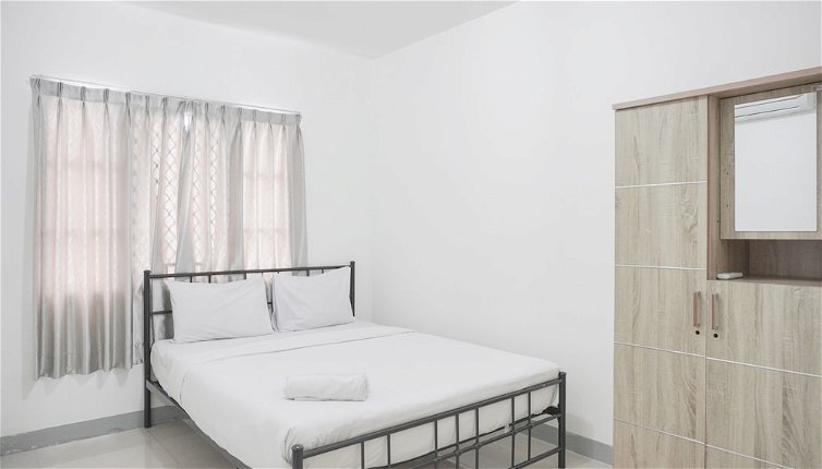 Photo 1 - Best Deal And Cozy 2Br Puri Garden Apartment