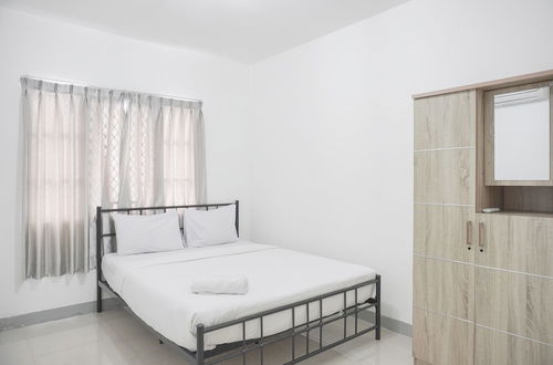 Photo 1 - Best Deal And Cozy 2Br Puri Garden Apartment