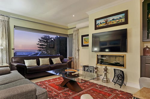 Photo 8 - Merridew Villa - Camps Bay