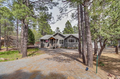 Photo 6 - Spacious Lakeside Vacation Rental w/ Fire Pit