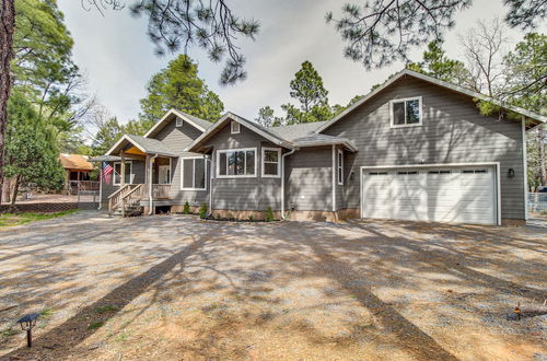 Photo 5 - Spacious Lakeside Vacation Rental w/ Fire Pit