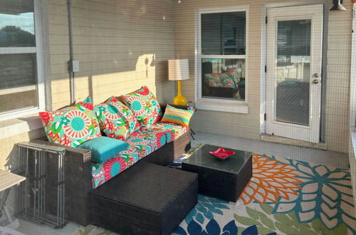 Photo 20 - Bright Bungalow With Porch: Walk to Ormond Beach