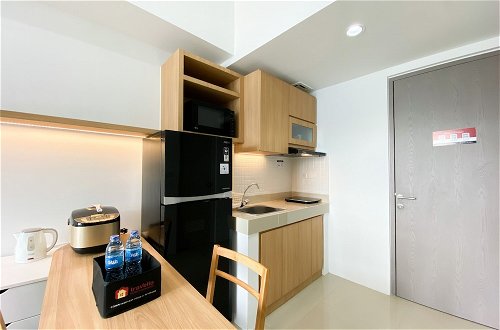 Photo 6 - Best Homey 1Br At Vasanta Innopark Apartment